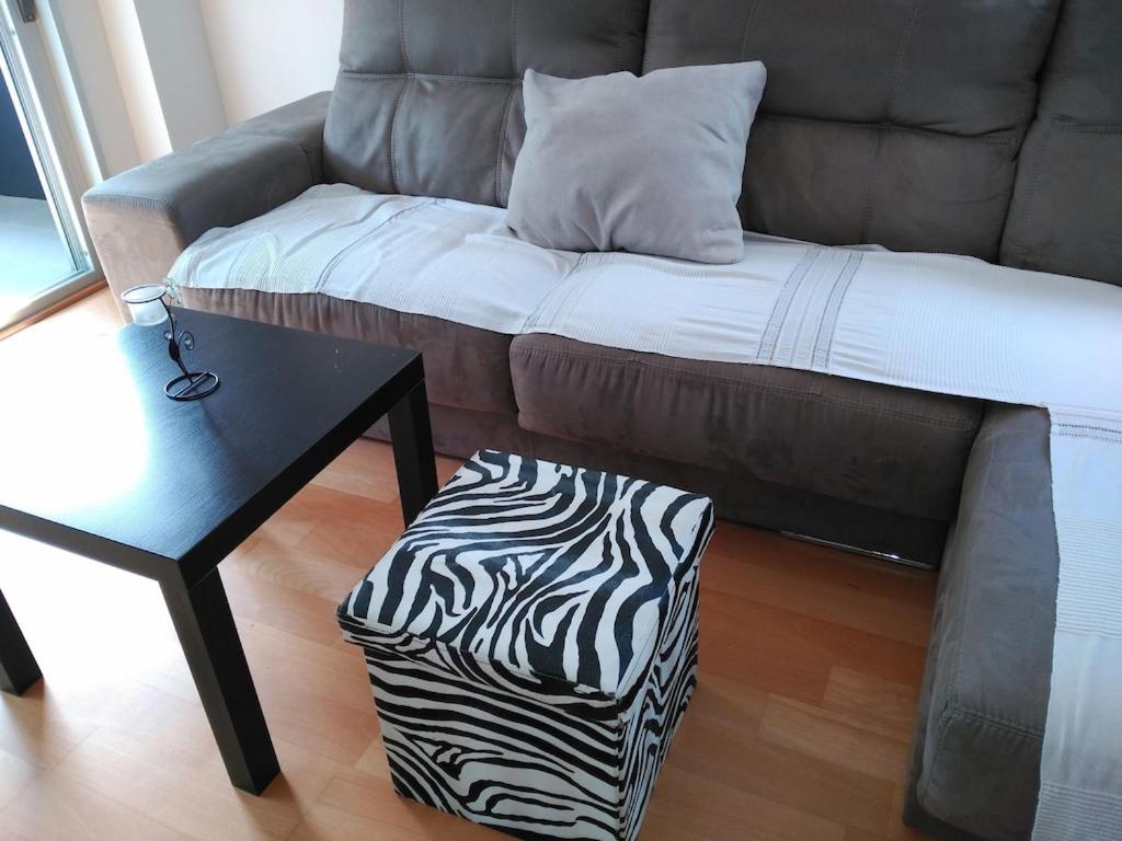 Luxury Flat, 3 Bedrooms, 2 Bathrooms And Swimming Pool Next To The Beach!! Сан-Адриан-де-Бесос Экстерьер фото