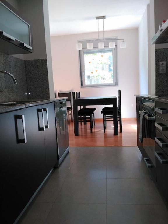 Luxury Flat, 3 Bedrooms, 2 Bathrooms And Swimming Pool Next To The Beach!! Сан-Адриан-де-Бесос Экстерьер фото